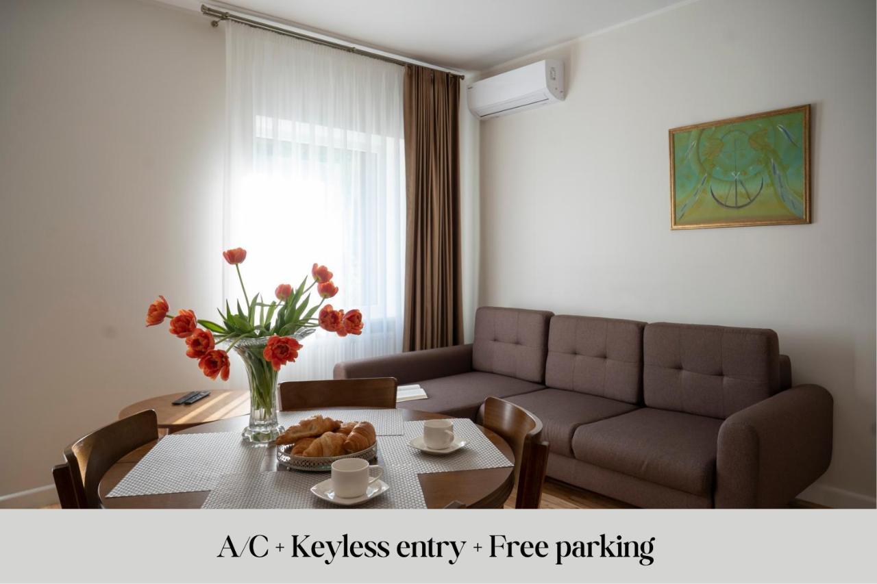 Villa Acacia Kaunas Bagian luar foto