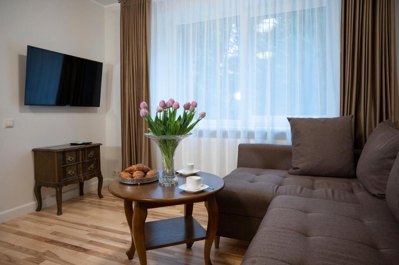 Villa Acacia Kaunas Bagian luar foto