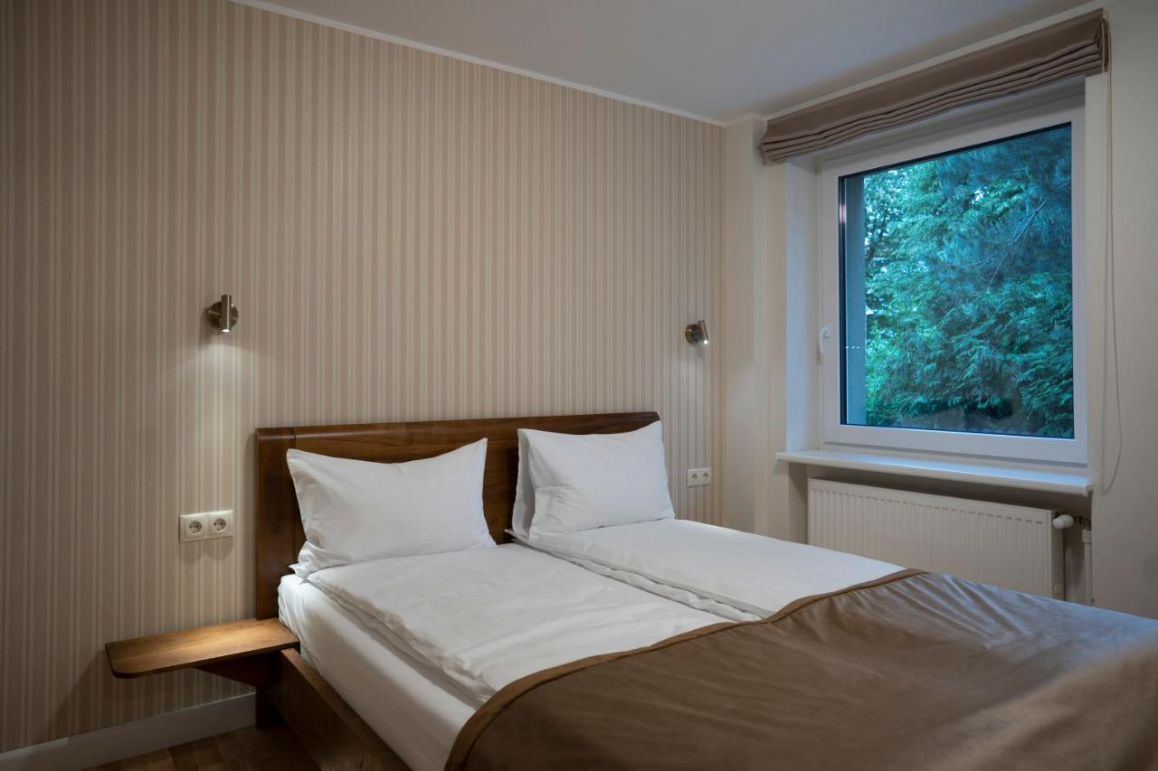 Villa Acacia Kaunas Bagian luar foto