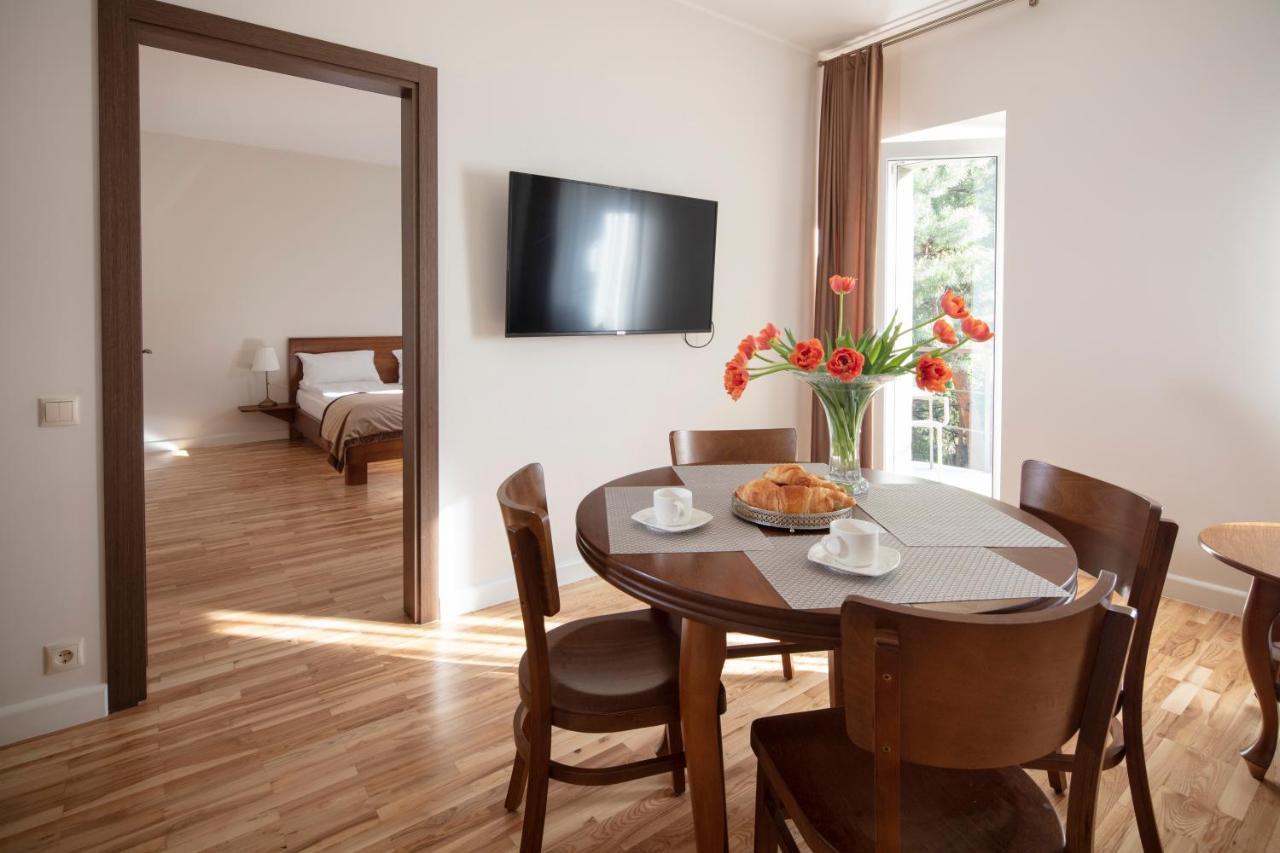 Villa Acacia Kaunas Bagian luar foto