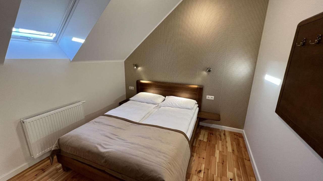 Villa Acacia Kaunas Bagian luar foto
