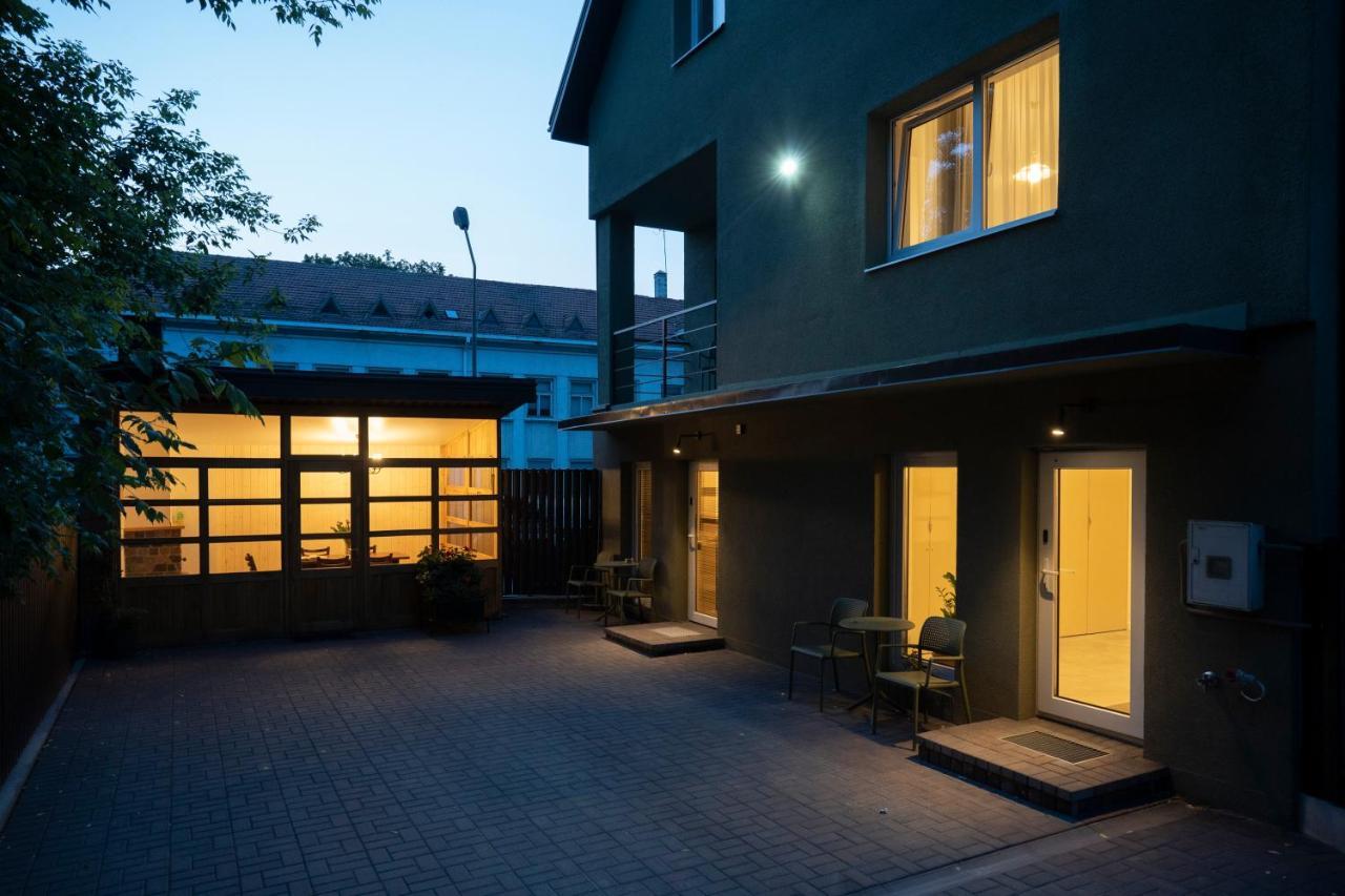 Villa Acacia Kaunas Bagian luar foto